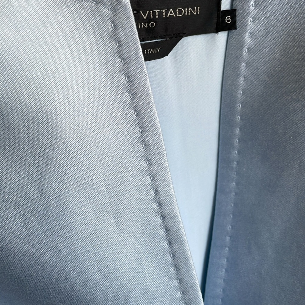 Adrienne Vittadini beautiful blue satin jacket. Size 6 NWT - Picture 6 of 8